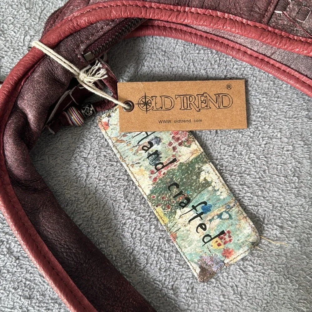 Old Trend Women's Genuine Leather Dorado Expandable Hobo Bag NWT - Picture 13 of 17